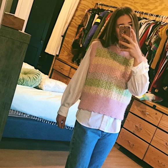 Pastel Zara Sweater Vest - Picture 1 of 3
